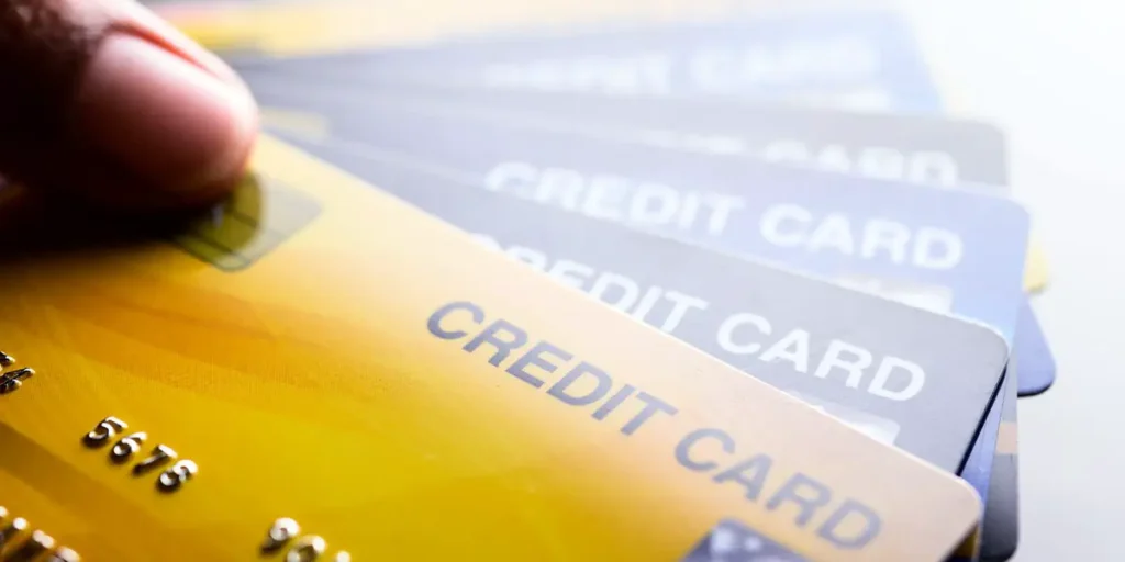 How to Apply For a Credit Card in the Beginning